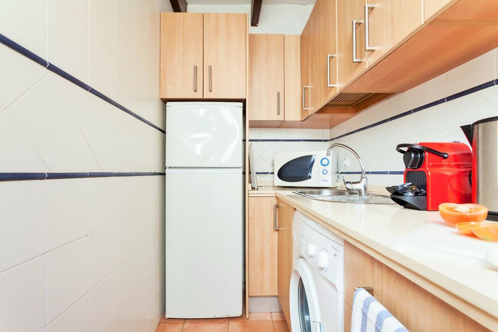 Apartamento Hostly Sierpes 3 Renewed Families-Fibre-Parking Optional Sevilla Exterior foto